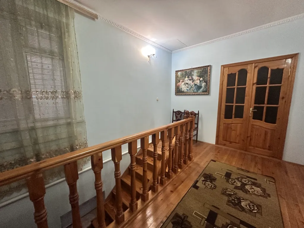 Уютная комната, в трёх шагах от моря