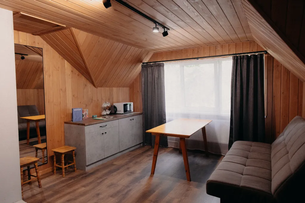 Коттедж 6-комнатный Дом — аренда посуточно в Брест