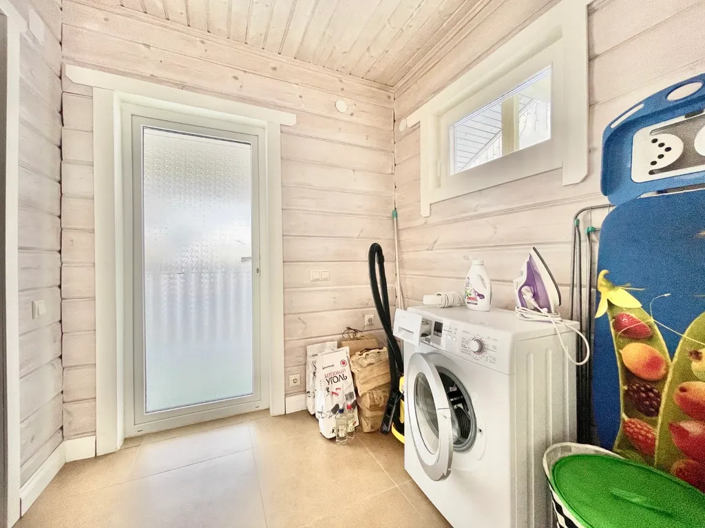 Коттедж с сауной и камином