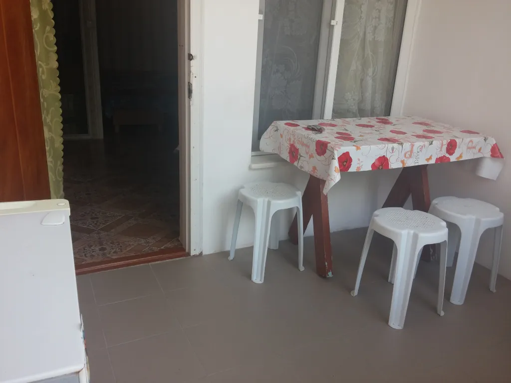 3-х местный номер эконом этаж 1
До моря 400 метров