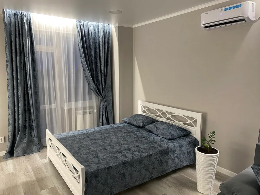 Стильная и уютная квартира студия класса комфорт