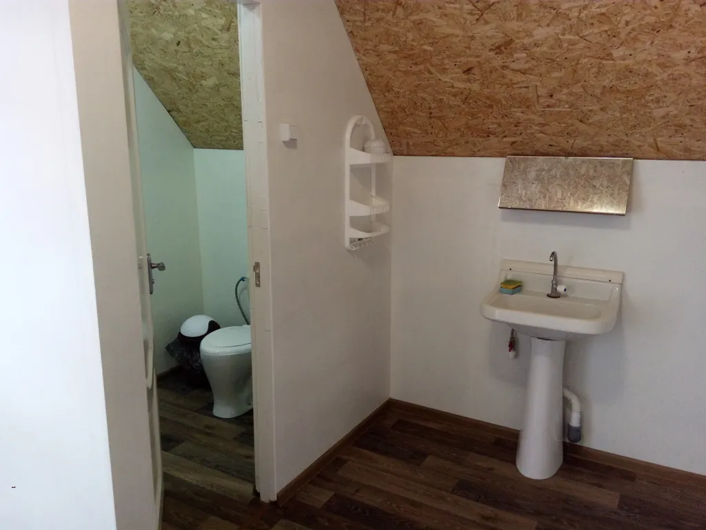 Номер со своей территорией для отдыха под навесом