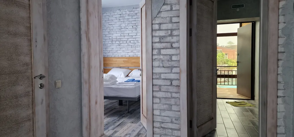 10-комнатная Квартира