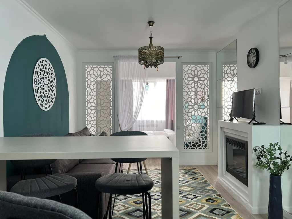 Восточный стиль, золотой квадрат алматы