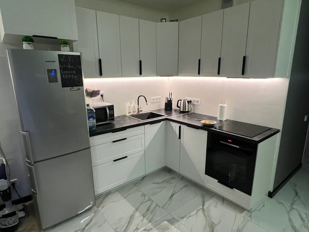 Уютная квартира с дизайнерским ремонтом рядом с метро