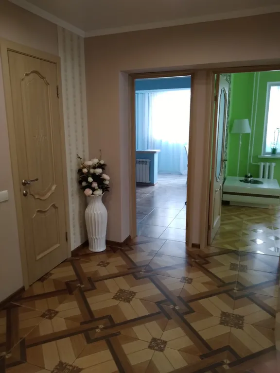 Просторная квартира центр города с видом на море и горы