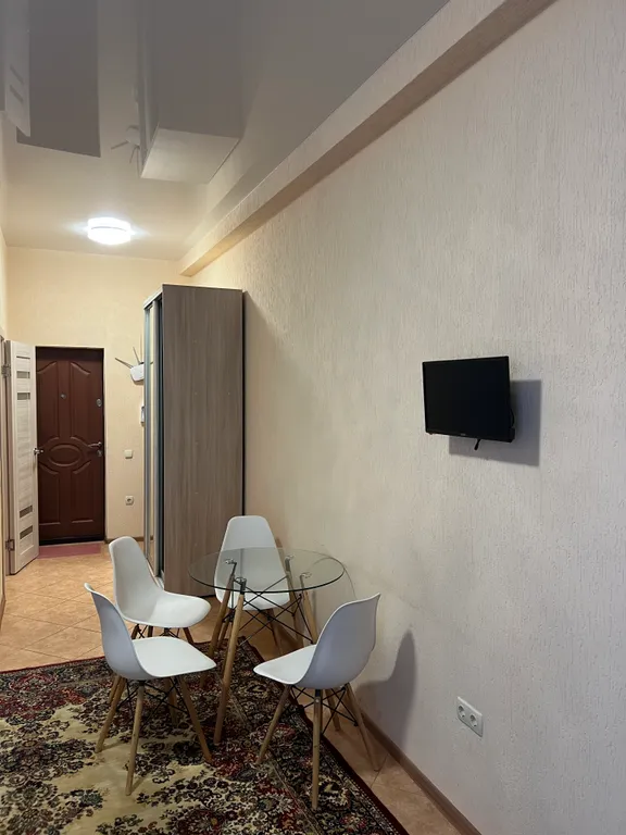 Просторная квартира-студия на берегу моря