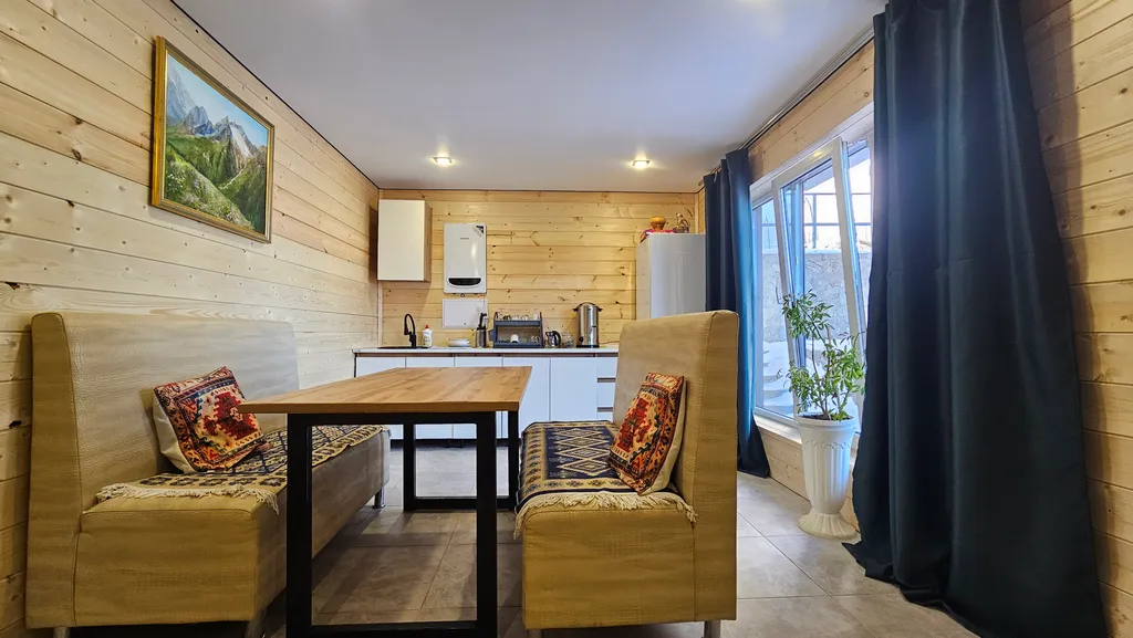 Дом с двумя спальнями и тёплым бассейном