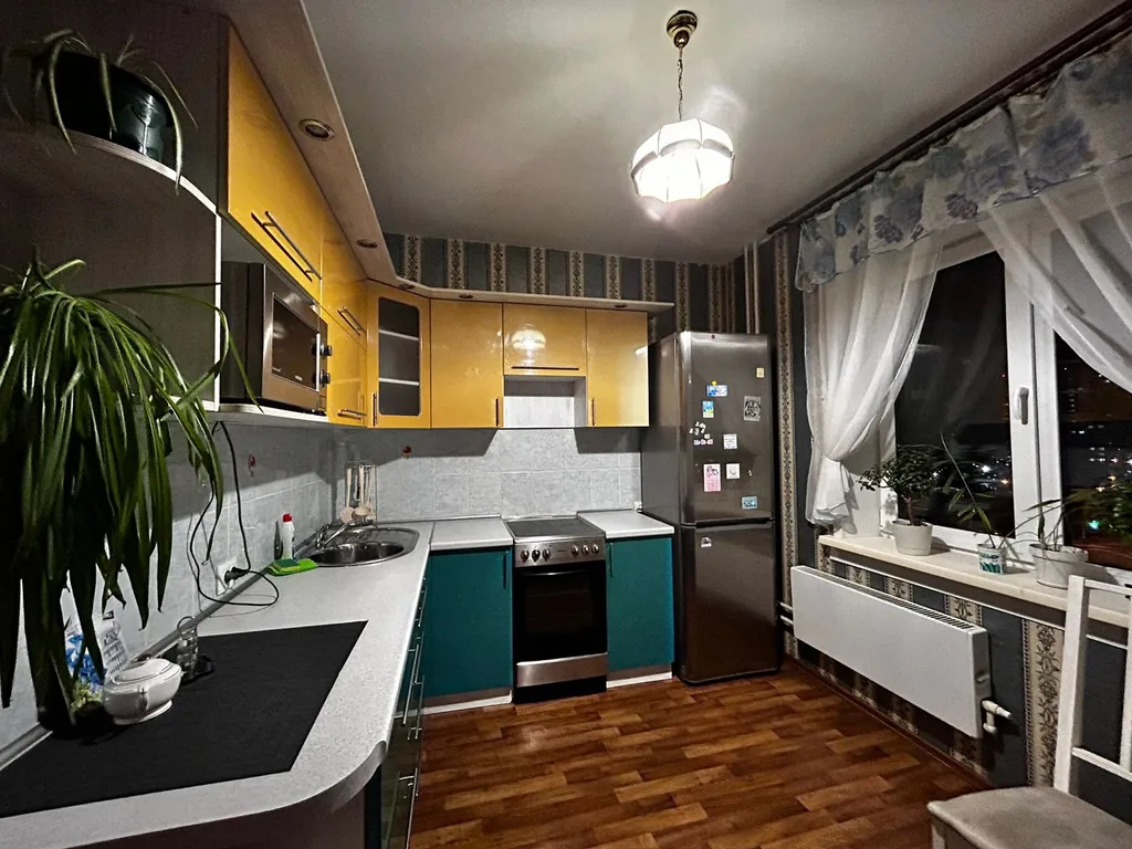 Современная квартира рядом с СК Заря и МНТК имени Федорова