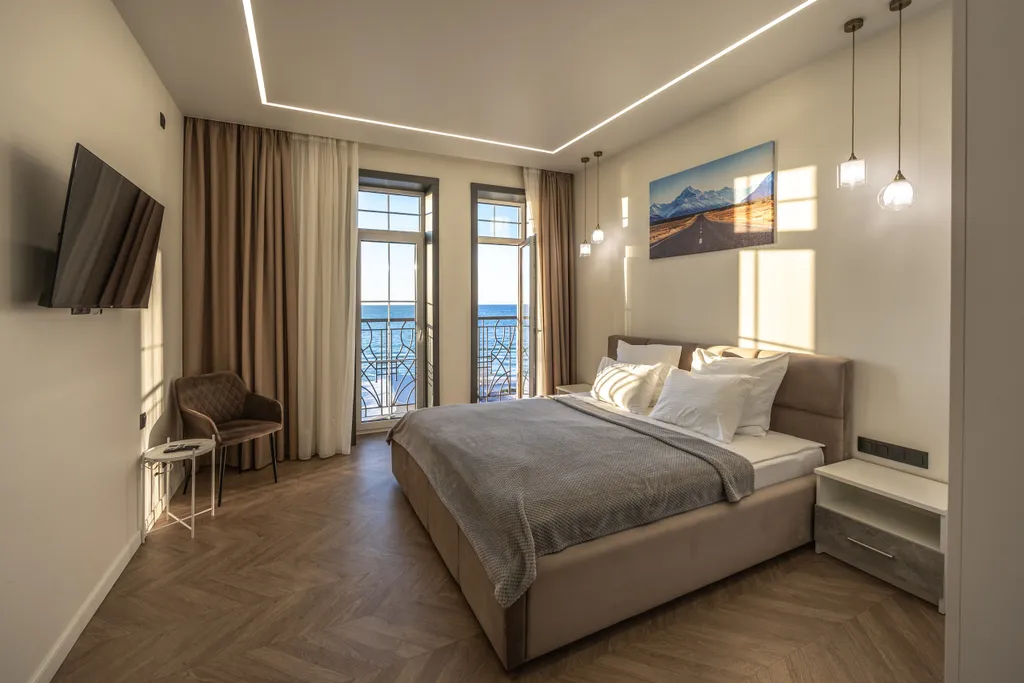 Дизайнерский апартамент с видом на море