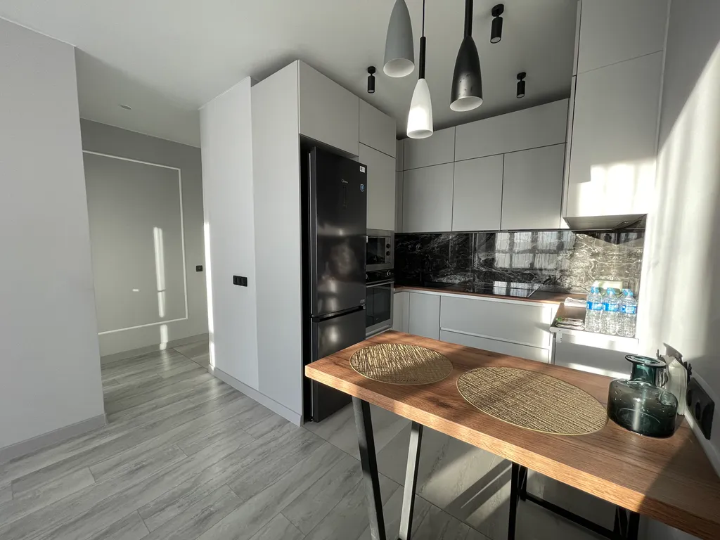 Роскошная квартира в центре мегаполиса с видом на собственный парк