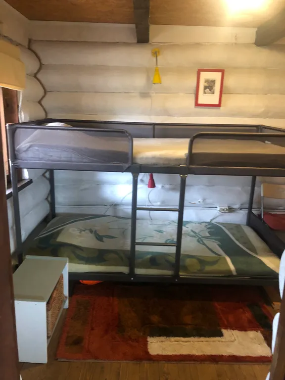 Дом на берегу озера