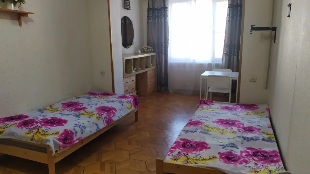 Квартира Уютная трёхкомнатная квартира в центре Сухума — Сухум