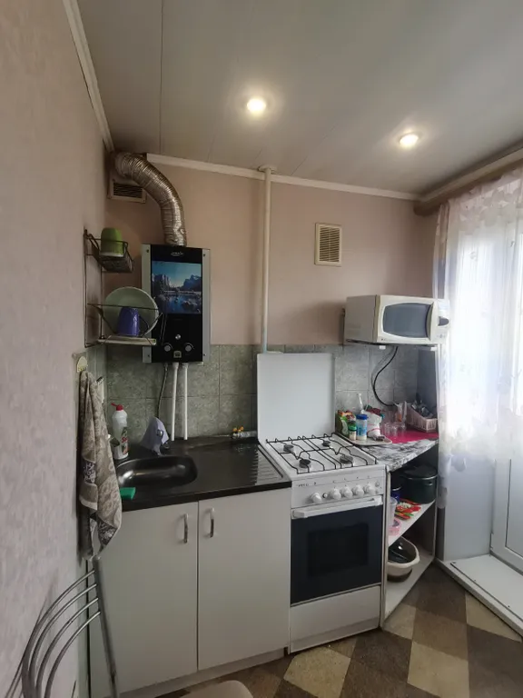 Квартира эконом класса в хорошем районе, с видом на театр