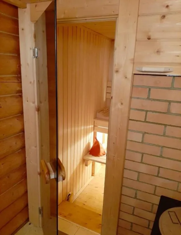 Дом на берегу озера