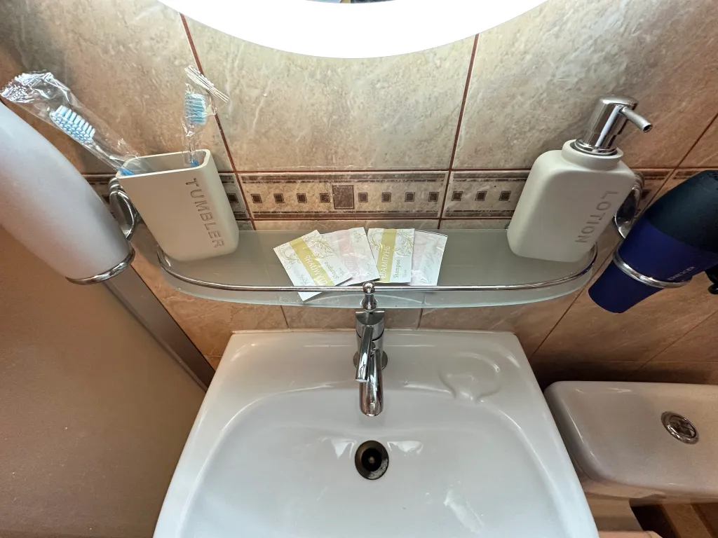 Чистота и уют возле НПИ, НГМА, Ледового, Космоса и М4