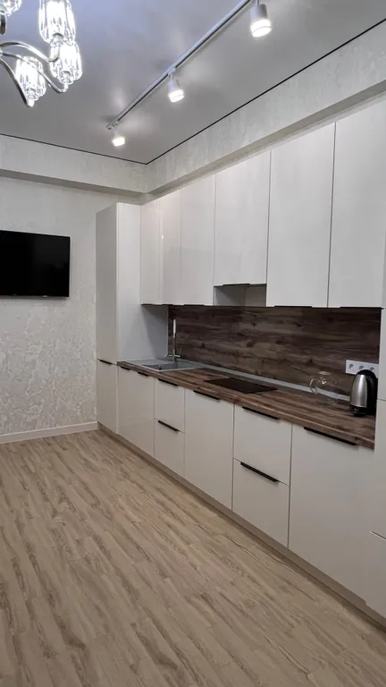 Красивая уютная квартира с видом на море и на горы