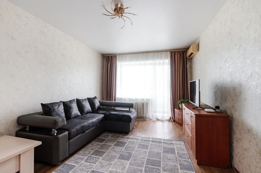 Дом на набережной