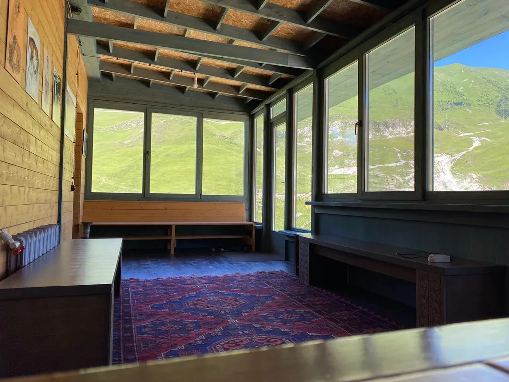 Коттедж Дом с верандой и видом на прекрасную долину - Новая веранда — Махачкала