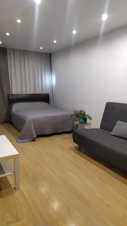 Студия возле Театра оперы и балета