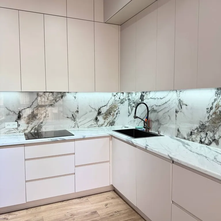 Отличная квартира в модном районе рядом с ТРЦ Мега Алматы