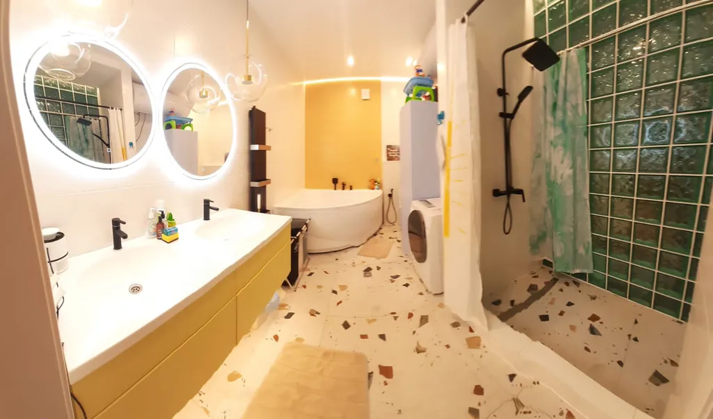 Солнечная квартира на самом берегу моря