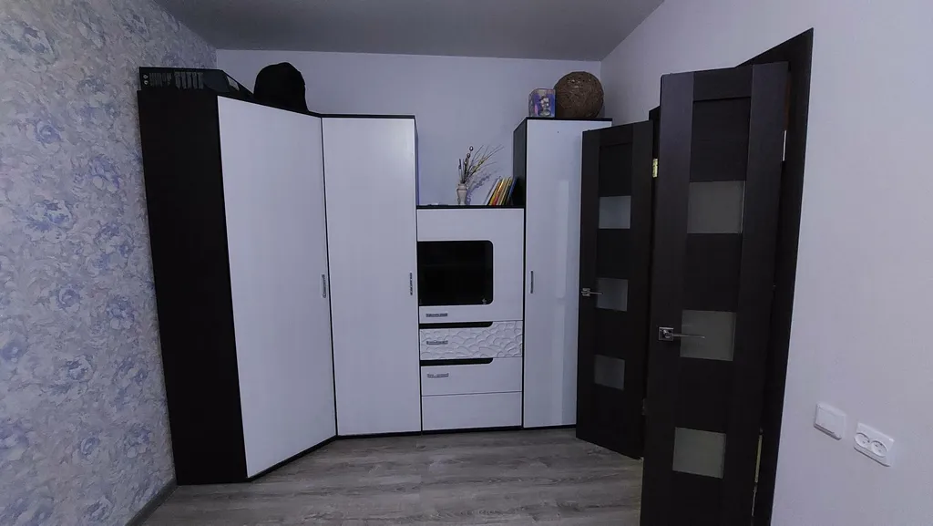 Уютная квартира в тихом районе,  ухоженная клубная территория