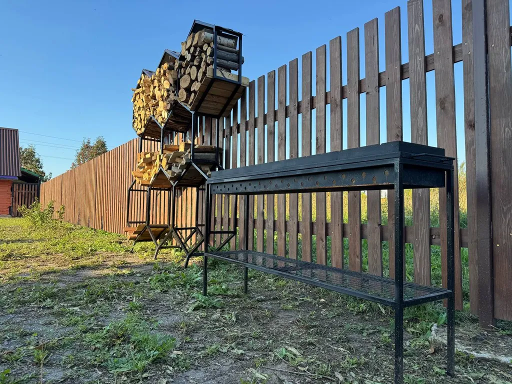 Гостевой дом с конюшней