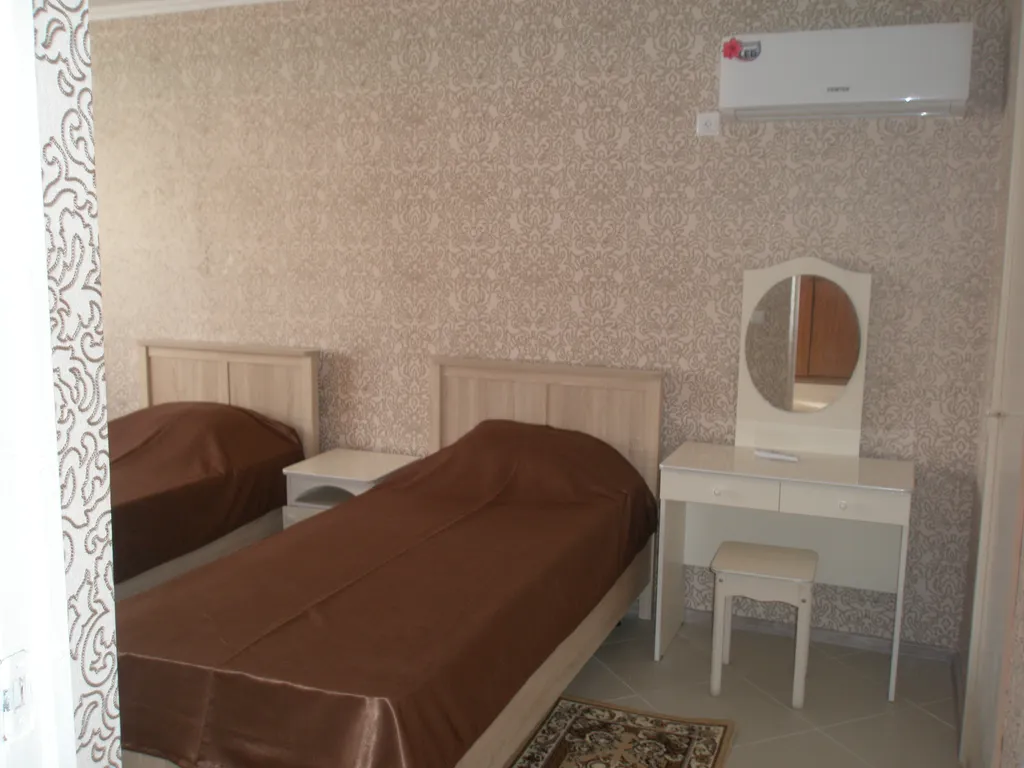 Квартира Двухкомнатные апартаменты на втором этаже — Анапа