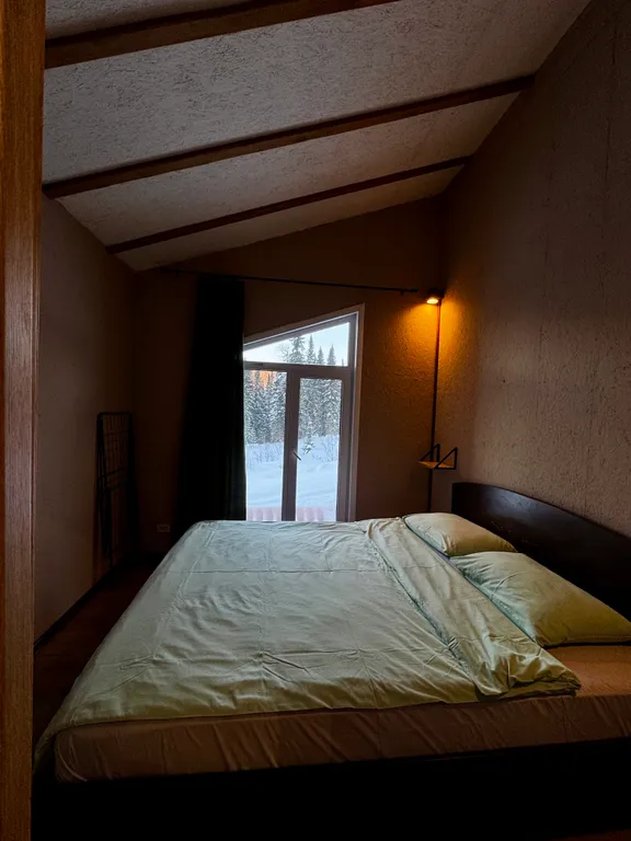 Коттедж Уютный домик с видом на горы — Шерегеш