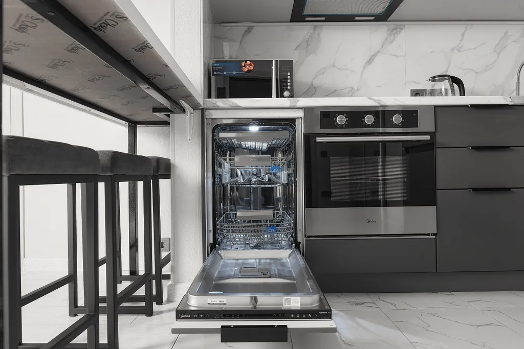 Уютная студия рядом с центром Очеретиной