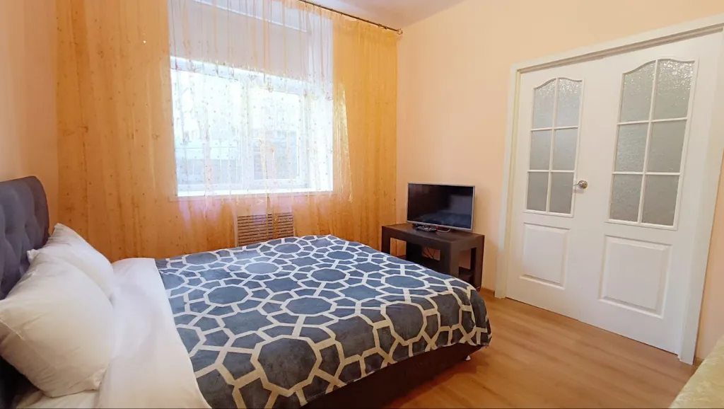 Благоустроенная 2-комнатная квартира