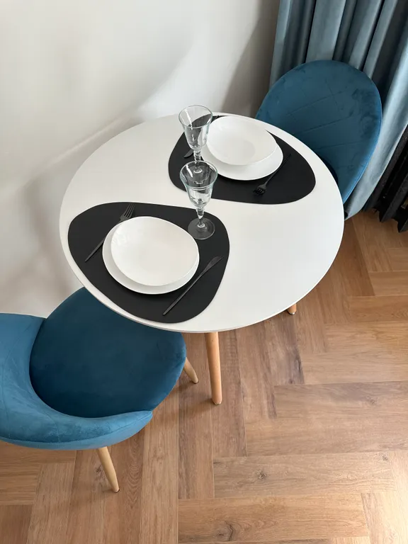 Уютная квартира в центре напротив Старого  и Нового  замков