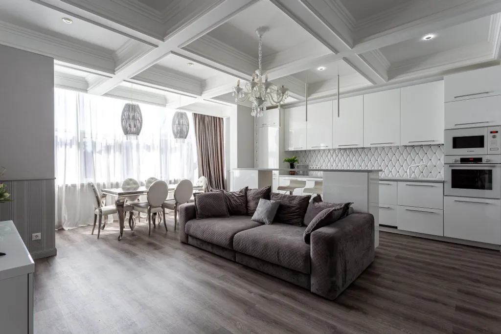 Шикарная квартира с тремя изолированными спальнями и двумя санузлами