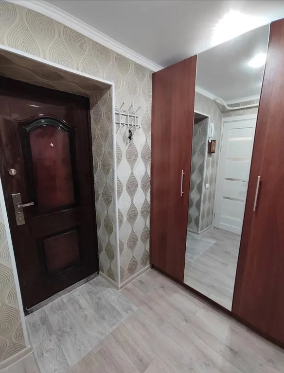 Уютная 1-комнатная квартира со свежим хорошим ремонтом