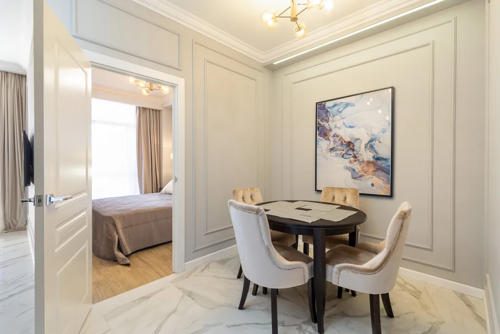 Апартамент с большой террасой и бассейнами на территории