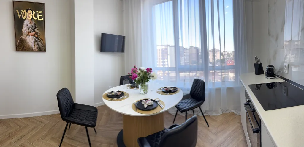 Квартира Двухкомнатный апартамент в стиле Неоклассика в центре Нальчика — аренда посуточно в Нальчик