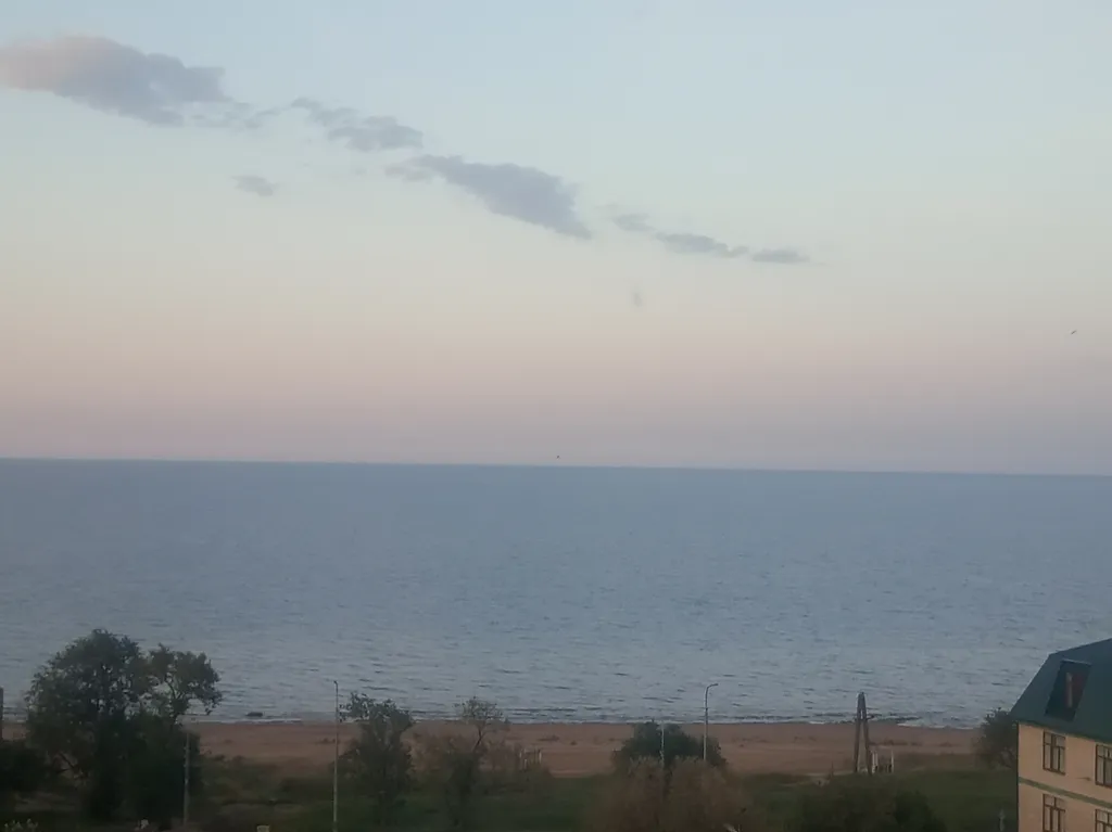 Уютная просторная квартира рядом с морем