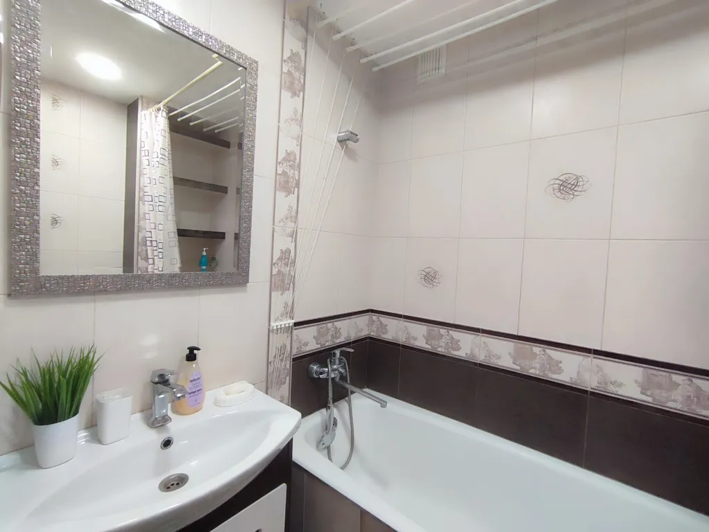 Новые апартаменты в центре, Амфитеатр, парки и старый город рядом.