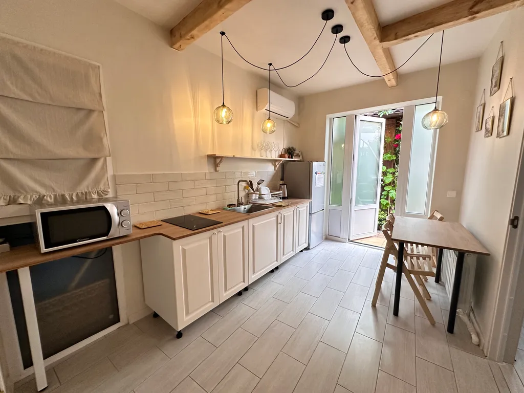 Квартира 2-комнатные апартаменты в центре — Геленджик