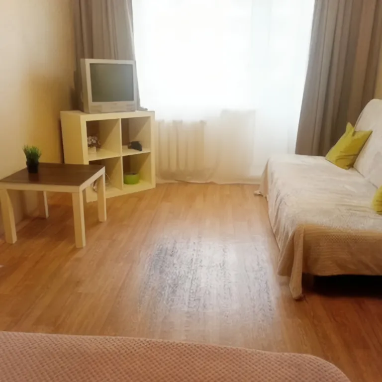 Квартира две остановки от вокзала