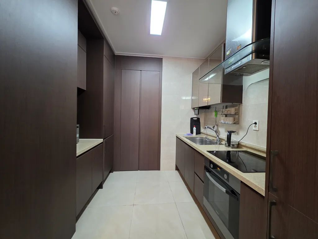 2-комнатная квартира возле Посольства США