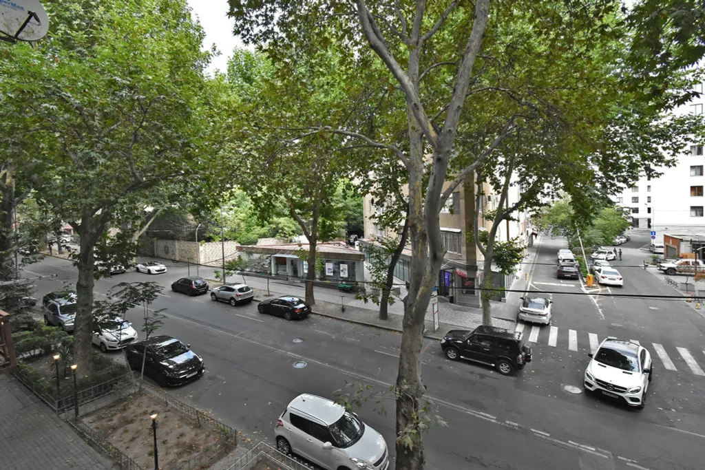 Уютная квартира на площади Республики в самом сердце города