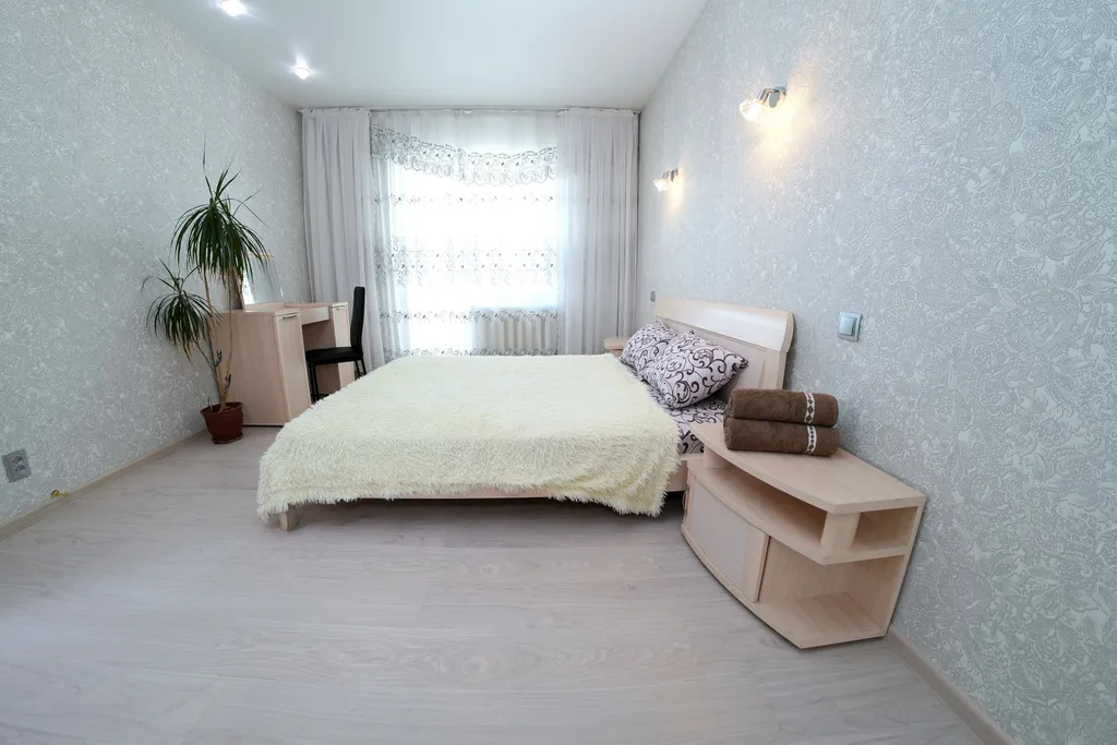 Панорамные апартаменты с видом на Иртыш