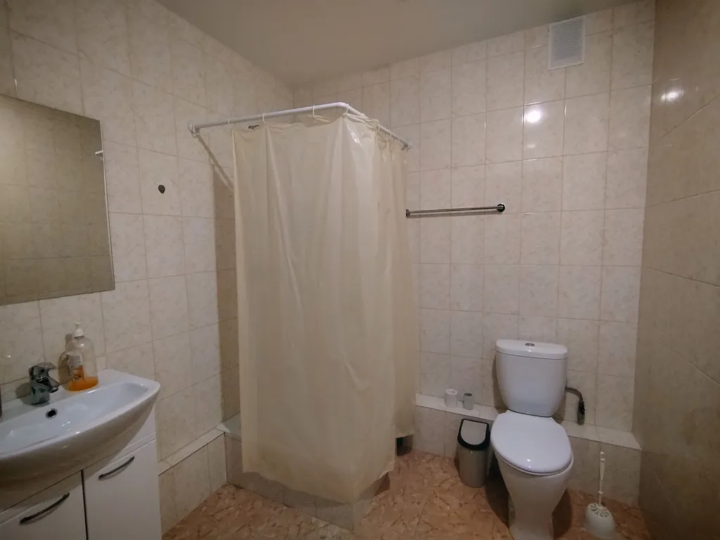 6-комнатный Дом