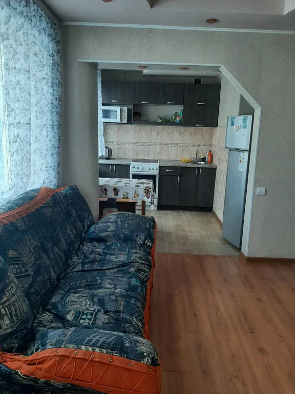 Уютная квартира для гостей, всё в шаговой доступности — аренда посуточно в Боготол