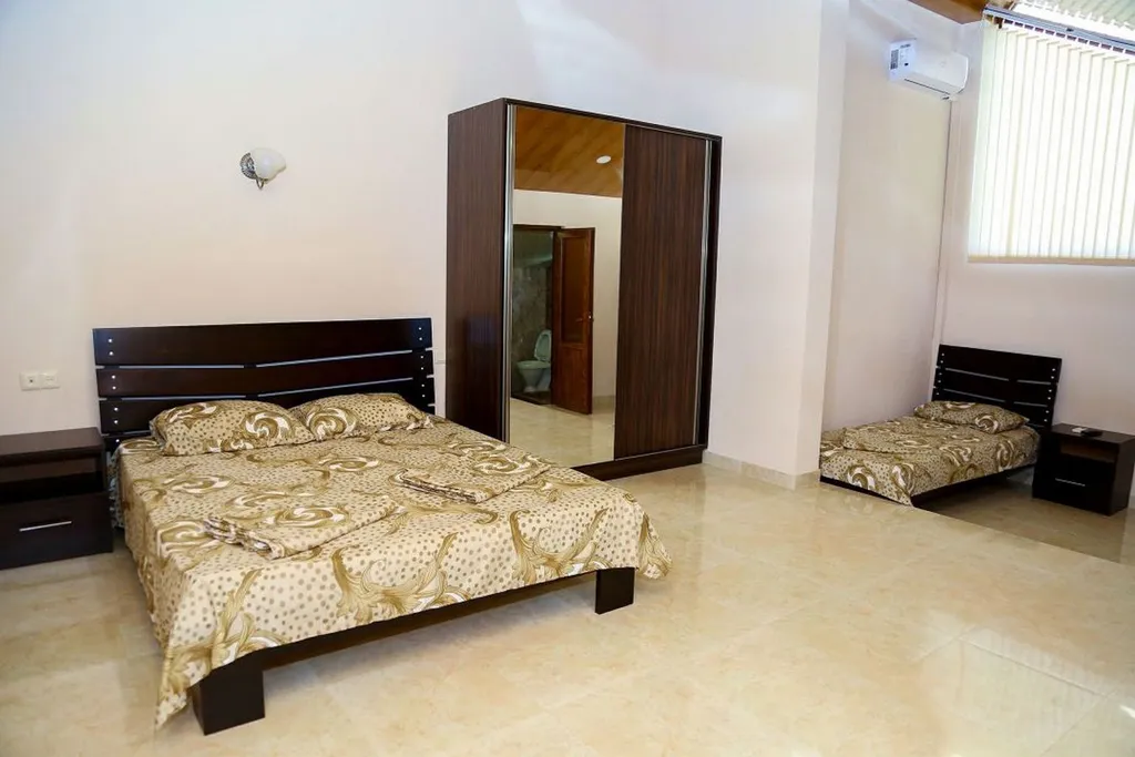 Дом в центре Каскад на 12 человек