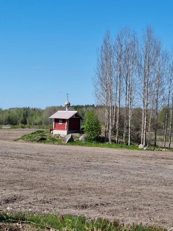 Загородный дом с видом на озеро