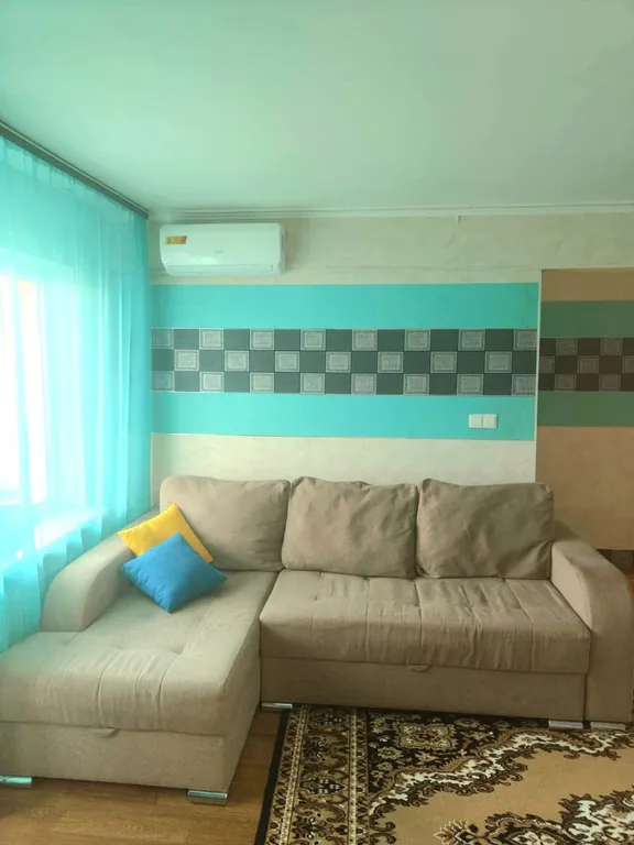 Двухкомнатная квартира в октябрьском районе