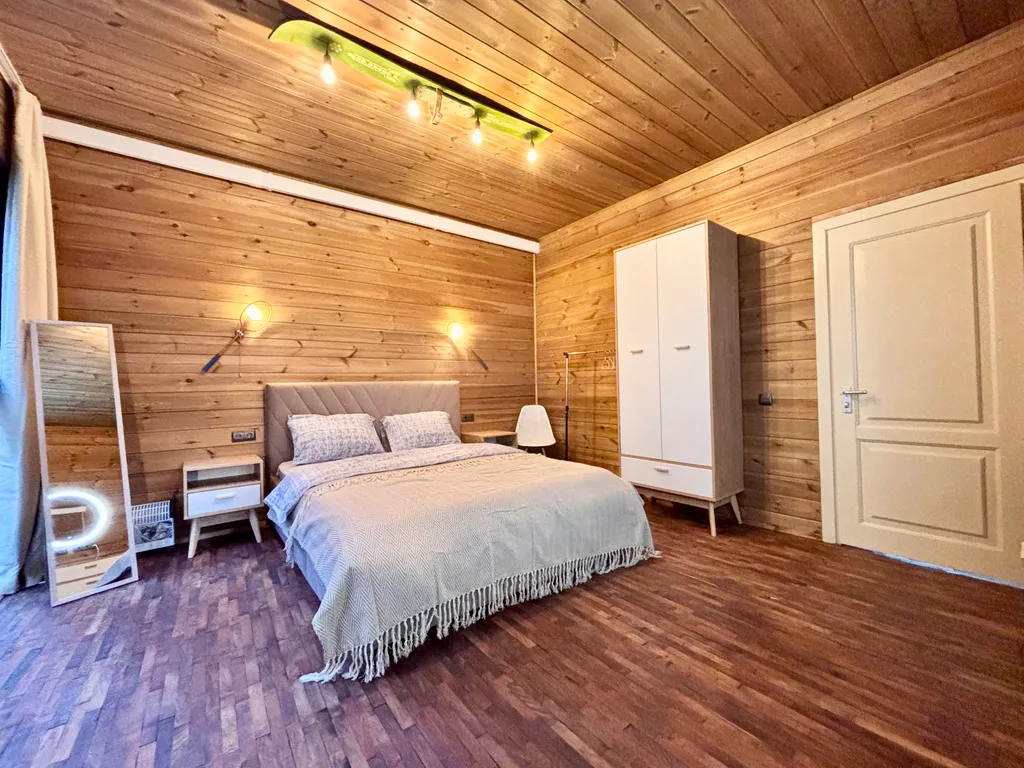 Апартаменты у озера с панорамой гор